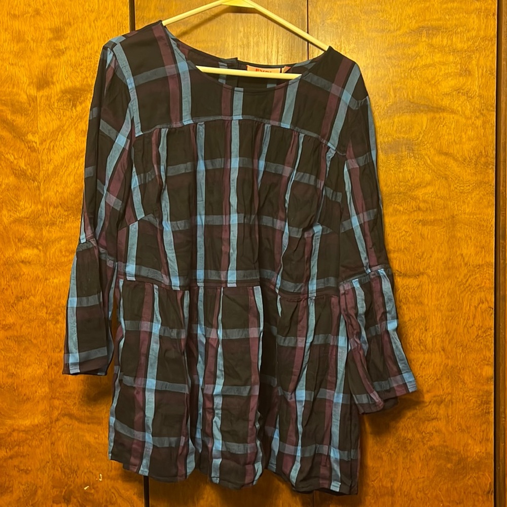 Women’s blouse